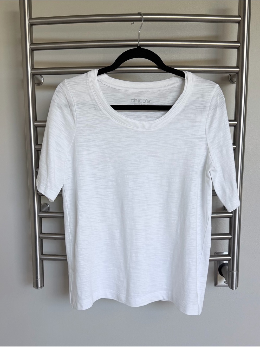 Chico's White Short-Sleeve Scoop Neck Tee